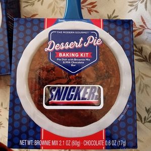 Snickers dessert pie dish set